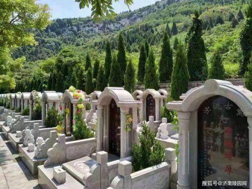 天津西园公墓地址是不是在市中心？（天津西园公墓地址在不在市中心？）